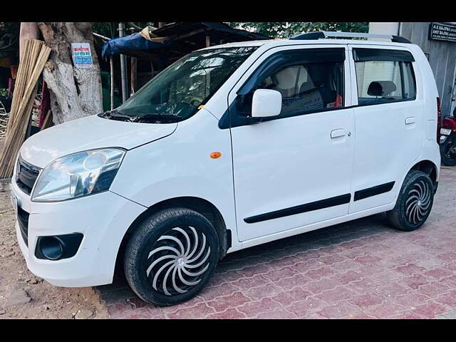 Used Maruti Suzuki Wagon R 1.0 [2014-2019] VXI AMT in Kanpur