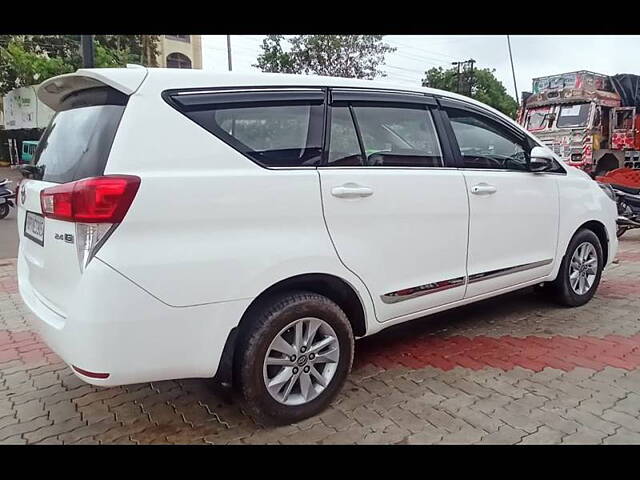 Used Toyota Innova Crysta [2016-2020] 2.4 G 7 STR [2016-2017] in Kanpur