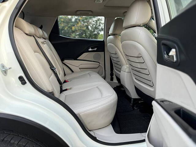 Used Mahindra XUV300 [2019-2024] 1.5 W8 (O) [2019-2020] in Ahmedabad