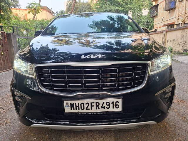 Used 2022 Kia Carnival in Mumbai