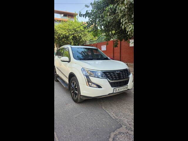 Used Mahindra XUV500 W11 in Noida