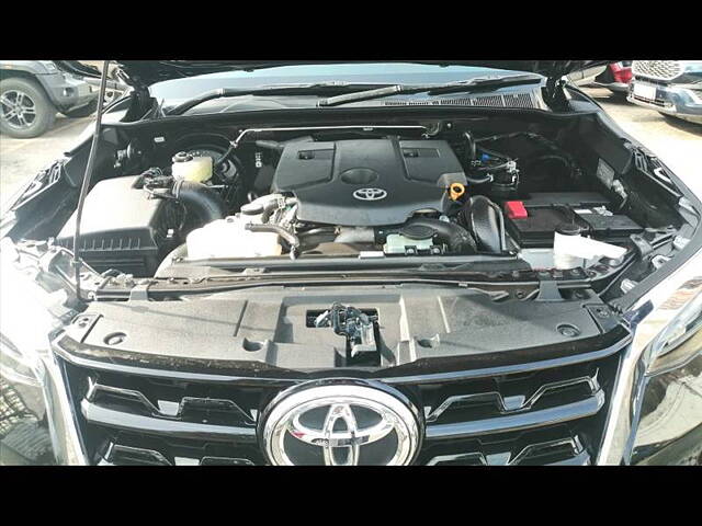 Used Toyota Fortuner 4X2 AT 2.8 Diesel in Mumbai