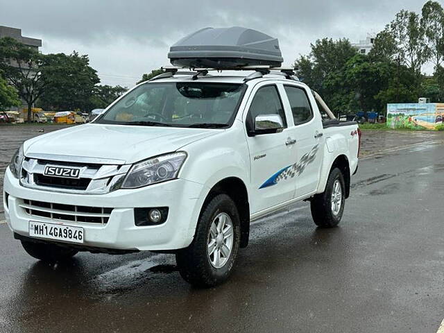 Used Isuzu D-Max V-Cross [2016-2018] 4x4 in Nashik