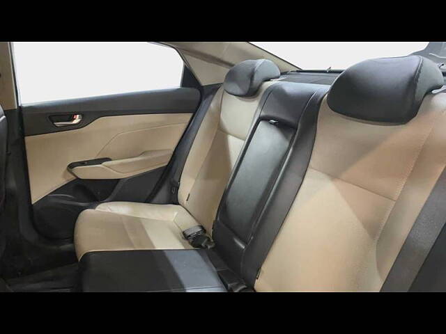 Used Hyundai Verna [2017-2020] SX (O) 1.6 CRDi  AT in Chandigarh