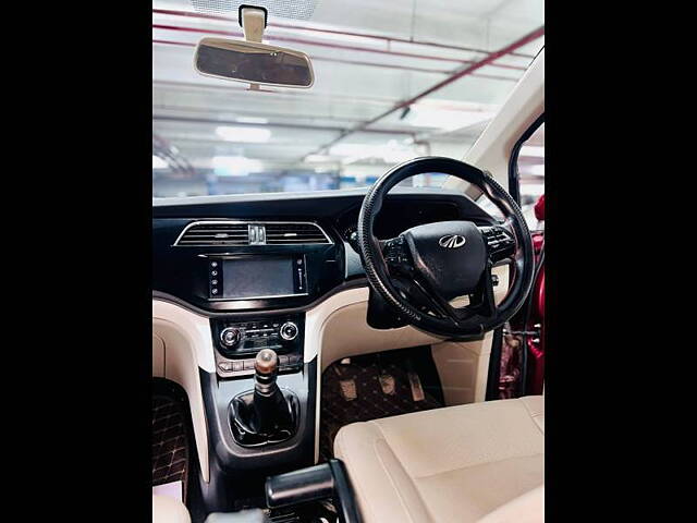 Used Mahindra Marazzo [2018-2020] M8 8 STR in Mumbai