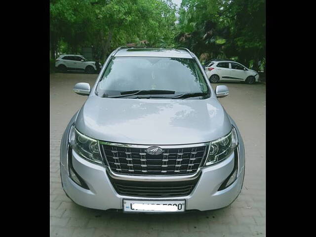 Used 2018 Mahindra XUV500 in Delhi