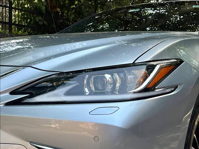 Used Lexus ES 300h Exquisite in Delhi