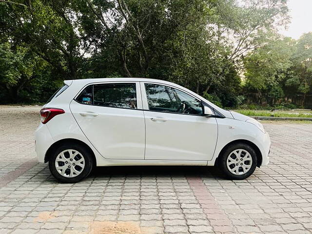 Used Hyundai Grand i10 [2013-2017] Sportz 1.2 Kappa VTVT [2013-2016] in Delhi