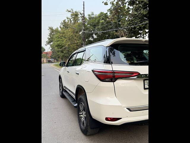 Used Toyota Fortuner 4X2 AT 2.8 Diesel in Lucknow