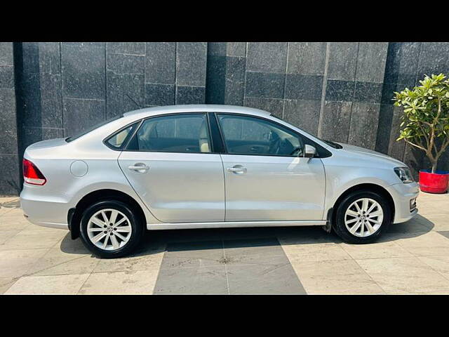 Used Volkswagen Vento [2014-2015] Highline Petrol AT in Delhi