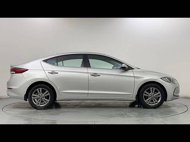 Used Hyundai Elantra SX (O) 2.0 AT in Ghaziabad