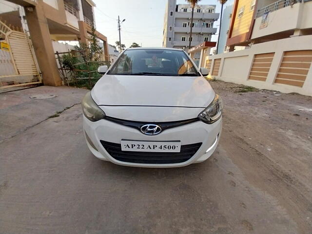 Used 2013 Hyundai i20 in Hyderabad