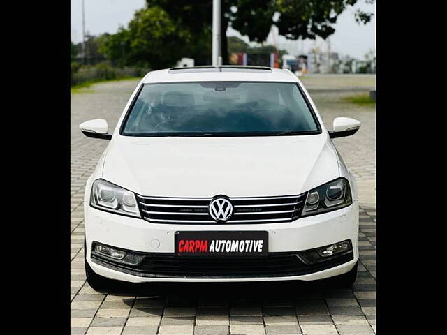 Used 2011 Volkswagen Passat in Mumbai