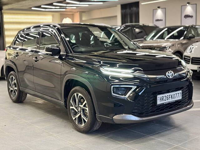 Used Toyota Urban Cruiser Hyryder V Hybrid in Delhi