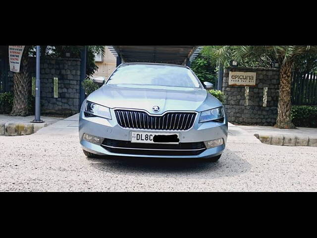 Used 2020 Skoda Superb in Delhi