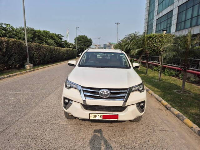 Used Toyota Fortuner 4X4 MT 2.8 Diesel in Delhi