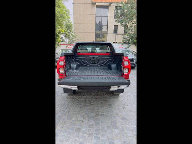 Used Toyota Hilux High 4X4 AT in Delhi