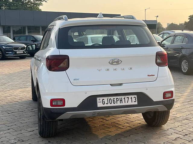 Used Hyundai Venue [2022-2023] SX (O) 1.0 Turbo DCT in Ahmedabad