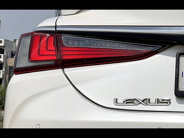 Used Lexus ES 300h Luxury [2020-2021] in Delhi