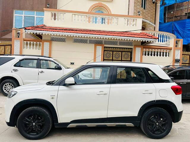 Used Maruti Suzuki Vitara Brezza [2016-2020] ZDi AGS in Hyderabad