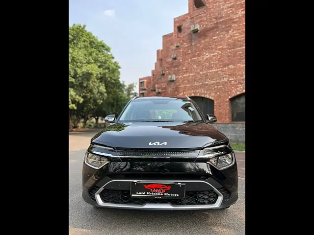 Used 2022 Kia Carens in Delhi