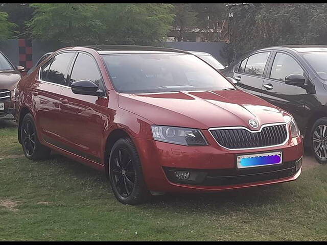 Used Skoda Octavia [2017-2021] 2.0 TDI CR Style Plus AT [2017] in Vadodara