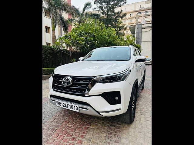 Used Toyota Fortuner [2016-2021] 2.8 4x2 AT [2016-2020] in Chandigarh