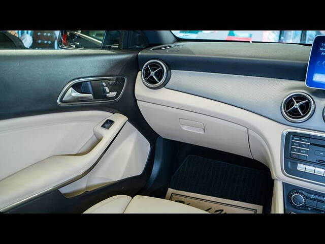 Used Mercedes-Benz CLA [2015-2016] 200 Petrol Sport in Delhi