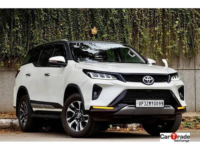 Used Toyota Fortuner Legender 2.8 4X4 AT in Delhi