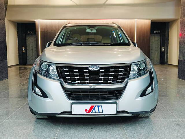 Used Mahindra XUV500 W11 AT in Ahmedabad