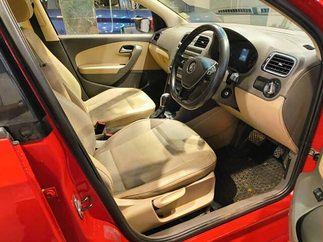 Used Volkswagen Vento [2015-2019] Highline Plus 1.2 (P) AT 16 Alloy in Kolkata