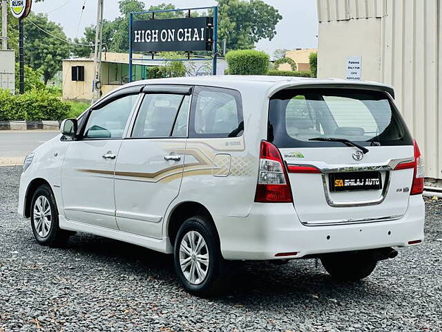 Used Toyota Innova [2012-2013] 2.5 GX 8 STR BS-III in Ahmedabad