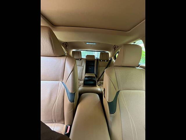 Used Lexus ES 300h Luxury in Mumbai