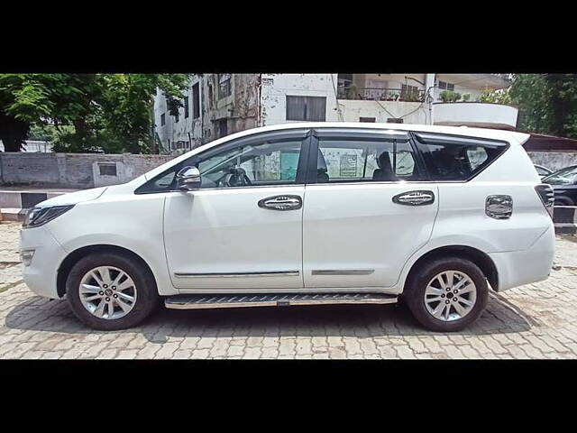 Used 2016 Toyota Innova Crysta in Kanpur