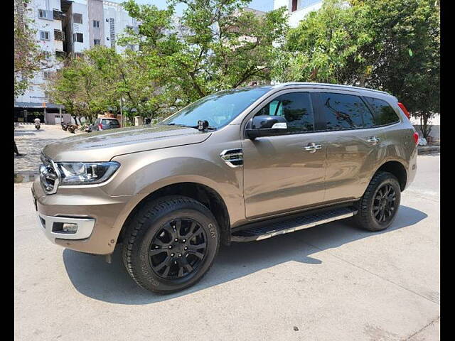 Used Ford Endeavour Titanium 2.0 4x2 AT in Hyderabad