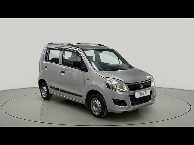 Used 2014 Maruti Suzuki Wagon R in Surat