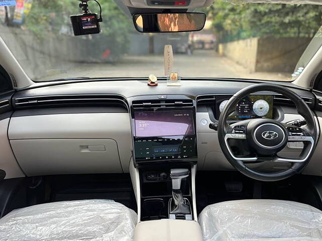 Used Hyundai Tucson Signature 2.0 AT Petrol in Delhi