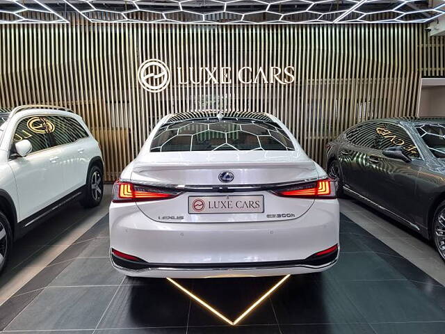 Used Lexus ES 300h Luxury in Bangalore