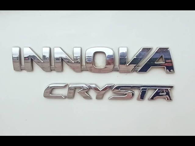 Used Toyota Innova Crysta [2016-2020] 2.4 G 7 STR [2016-2017] in Kanpur