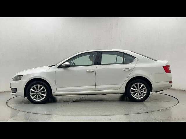 Used Skoda Octavia [2017-2021] 1.8 TSI Style Plus AT [2017] in Navi Mumbai