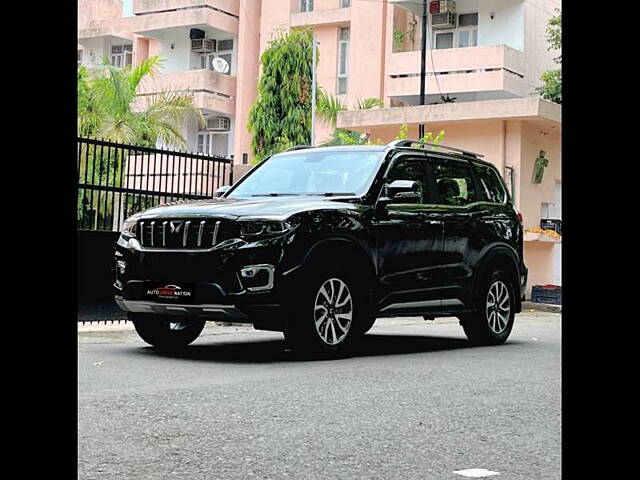 Used Mahindra Scorpio N Z8 L Petrol AT 7 STR [2022] in Delhi