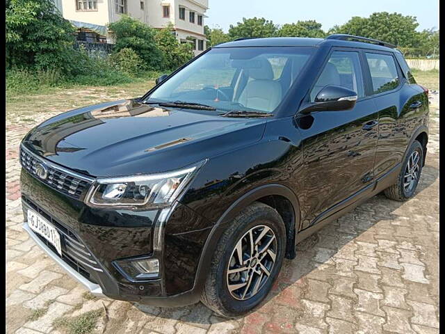 Used Mahindra XUV300 [2019-2024] W8 (O) 1.5 Diesel [2020] in Ahmedabad