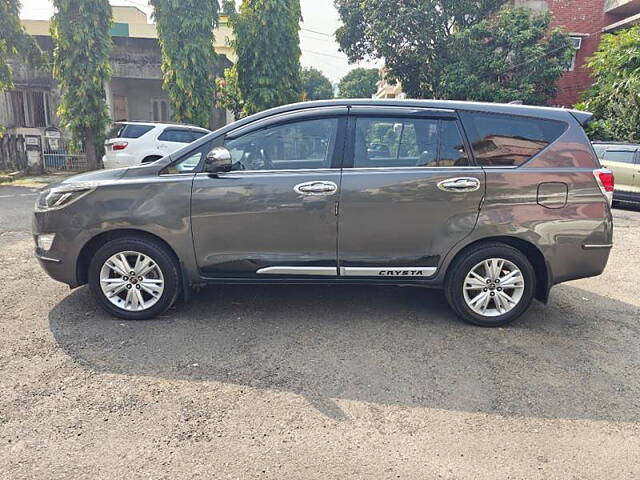 Used Toyota Innova Crysta [2016-2020] 2.4 ZX 7 STR [2016-2020] in Kolkata