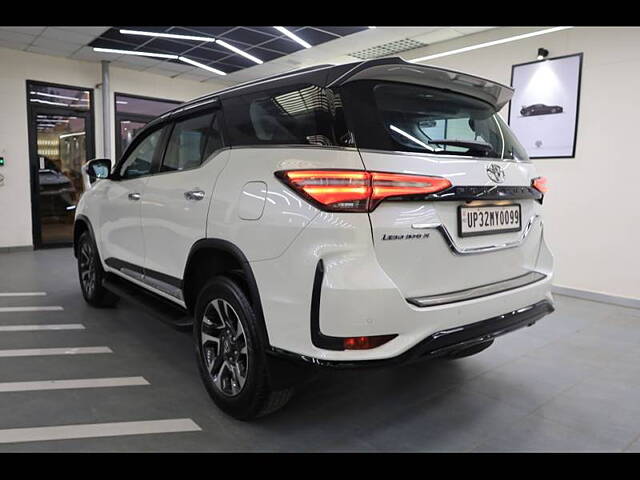 Used Toyota Fortuner Legender 2.8 4X4 AT in Delhi