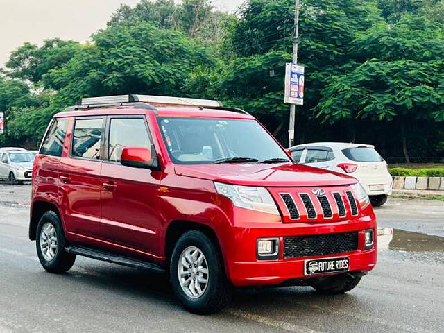 Used Mahindra TUV300 [2015-2019] T8 AMT mHAWK100 in Delhi