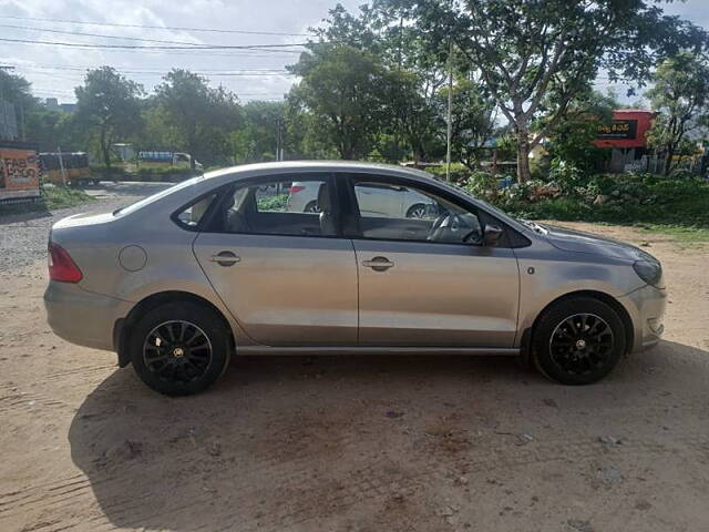 Used Skoda Rapid [2014-2015] 1.6 MPI Elegance AT in Hyderabad