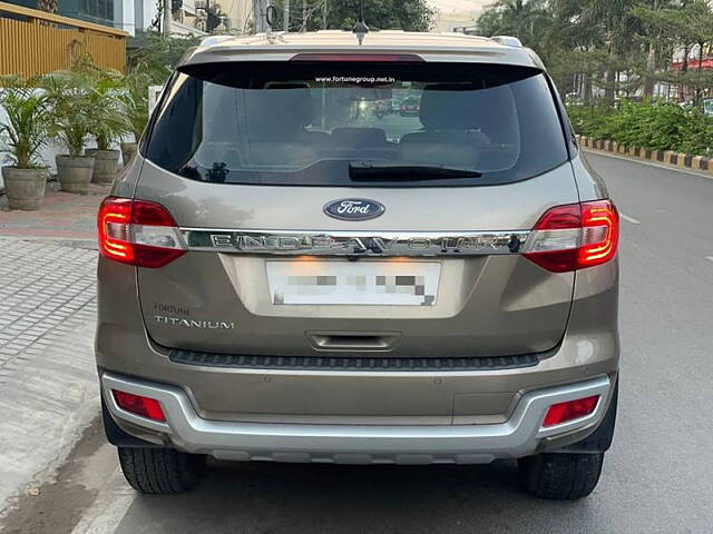 Used Ford Endeavour [2016-2019] Titanium 2.2 4x2 AT [2016-2018] in Hyderabad