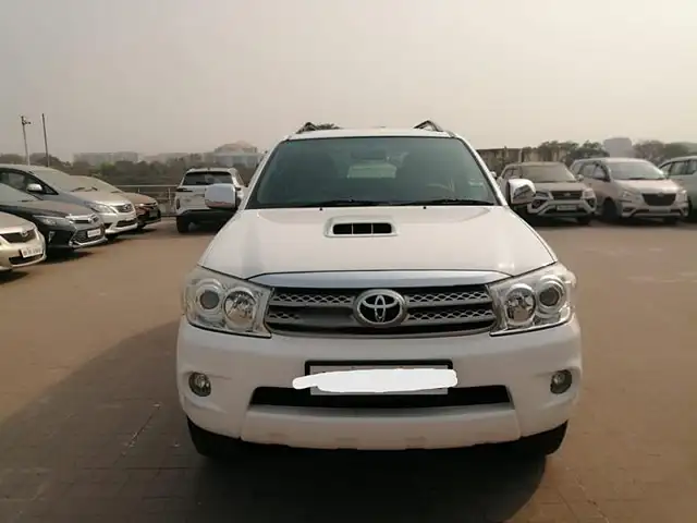 Used 2010 Toyota Fortuner in Mumbai