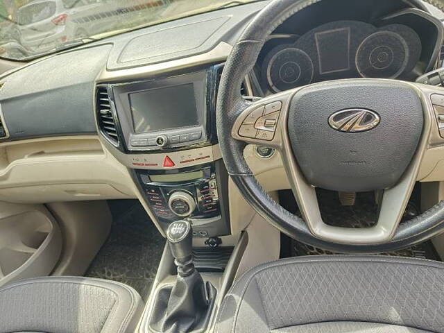 Used Mahindra XUV300 [2019-2024] 1.5 W8 (O) [2019-2020] in Delhi