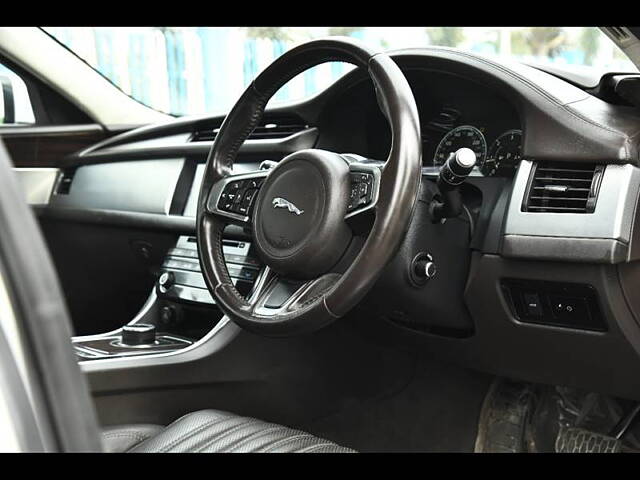 Used Jaguar XF [2013-2016] Petrol 2.0 in Kolkata